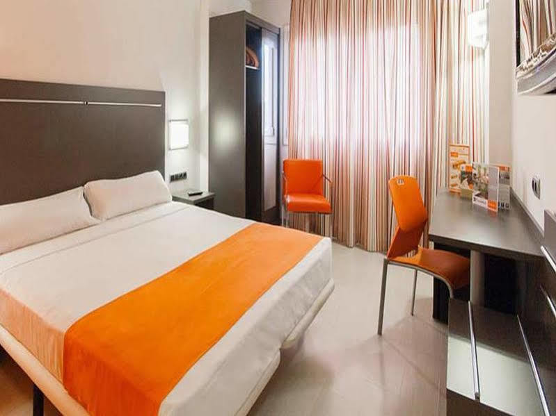 Barcelona 3*